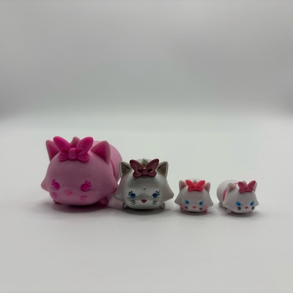 Disney Tsum Tsum Marie The Arisocats Figurine Lot - Picture 1 of 3